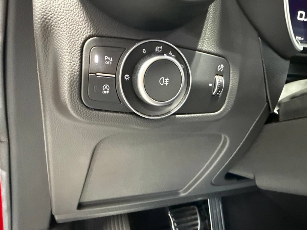 Used 2025 Alfa Romeo Stelvio Sprint w/ Convenience Package AWD/4WD image 22