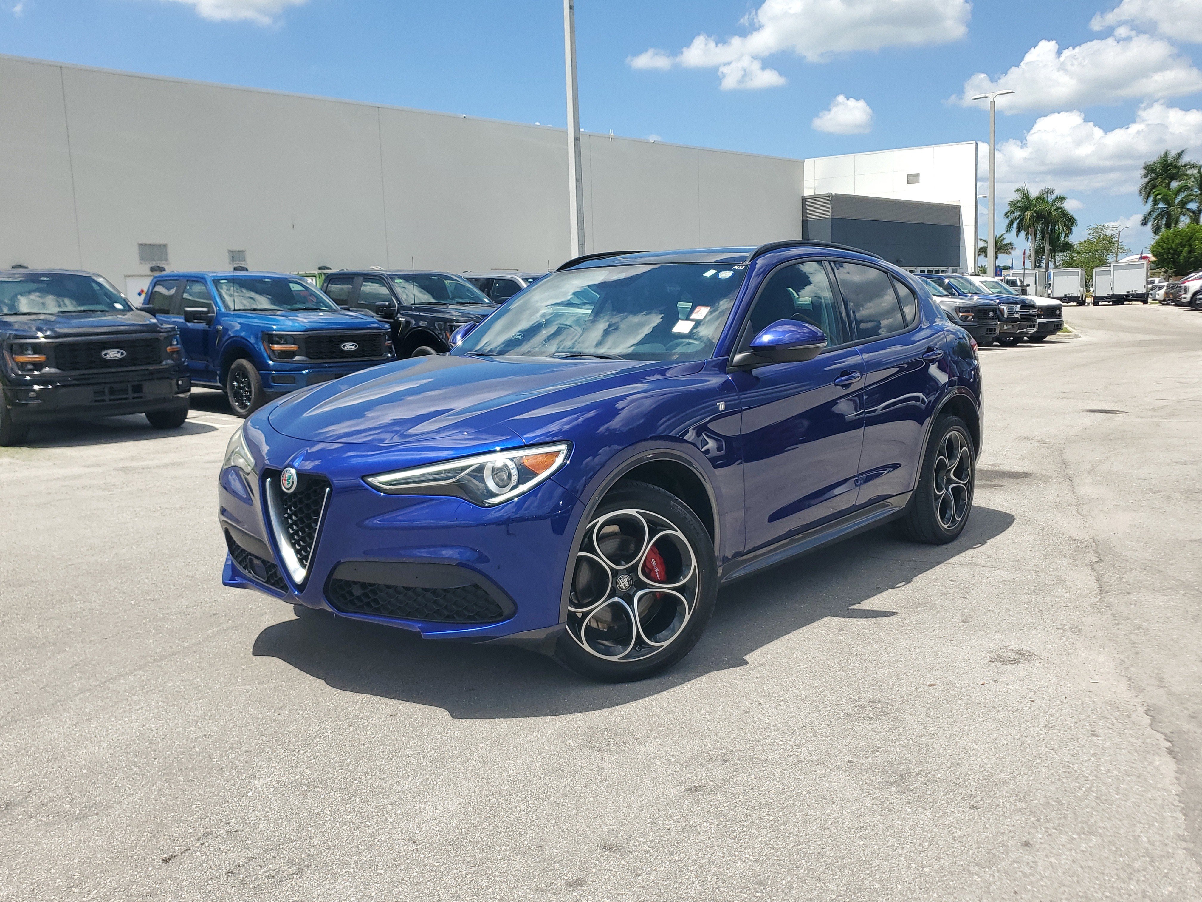 Used 2022 Alfa Romeo Stelvio Ti image 35