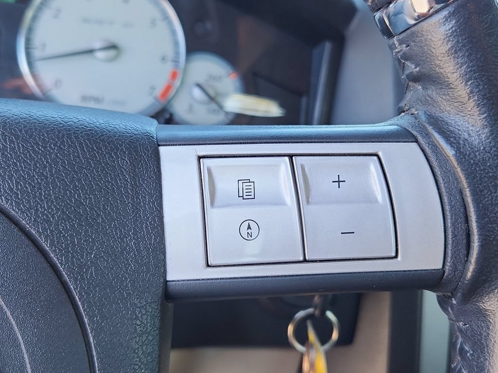 Used 2006 Chrysler 300 SRT8 w/ SRT Option Group II RWD image 16