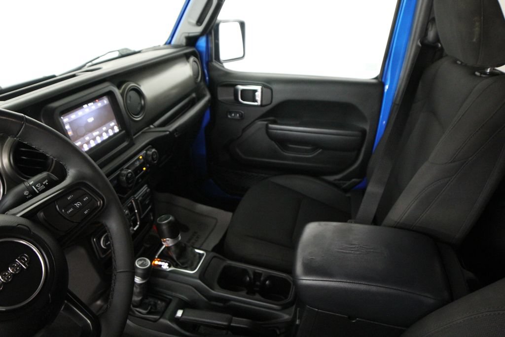 Used 2023 Jeep Gladiator Sport AWD/4WD image 18