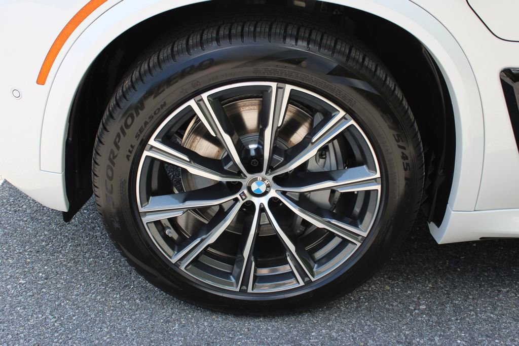 New 2026 BMW X5 xDrive50e w/ M Sport Package image 33