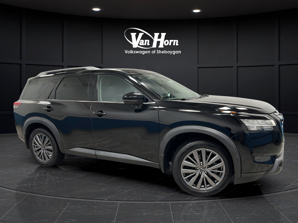 Used 2024 Nissan Pathfinder SL w/ SL Premium Package