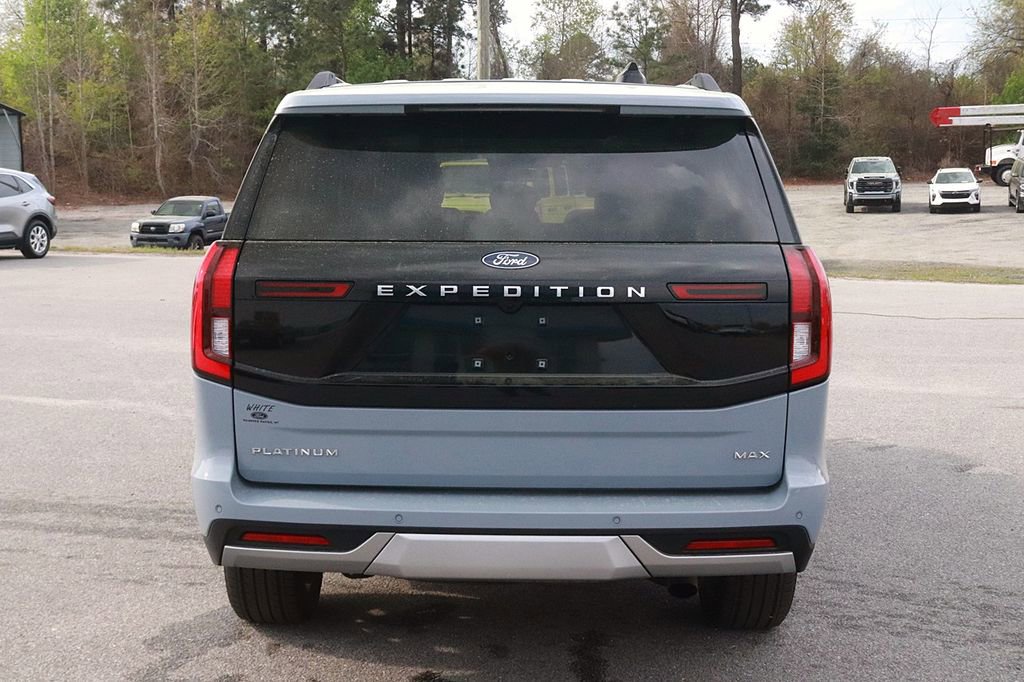 Used 2025 Ford Expedition Max Platinum w/ Driver's Package AWD/4WD image 6