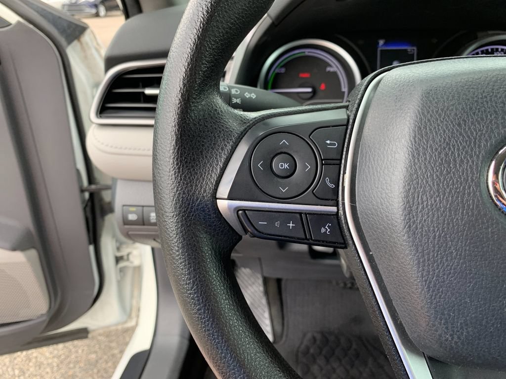 Used 2022 Toyota Camry LE FWD image 27