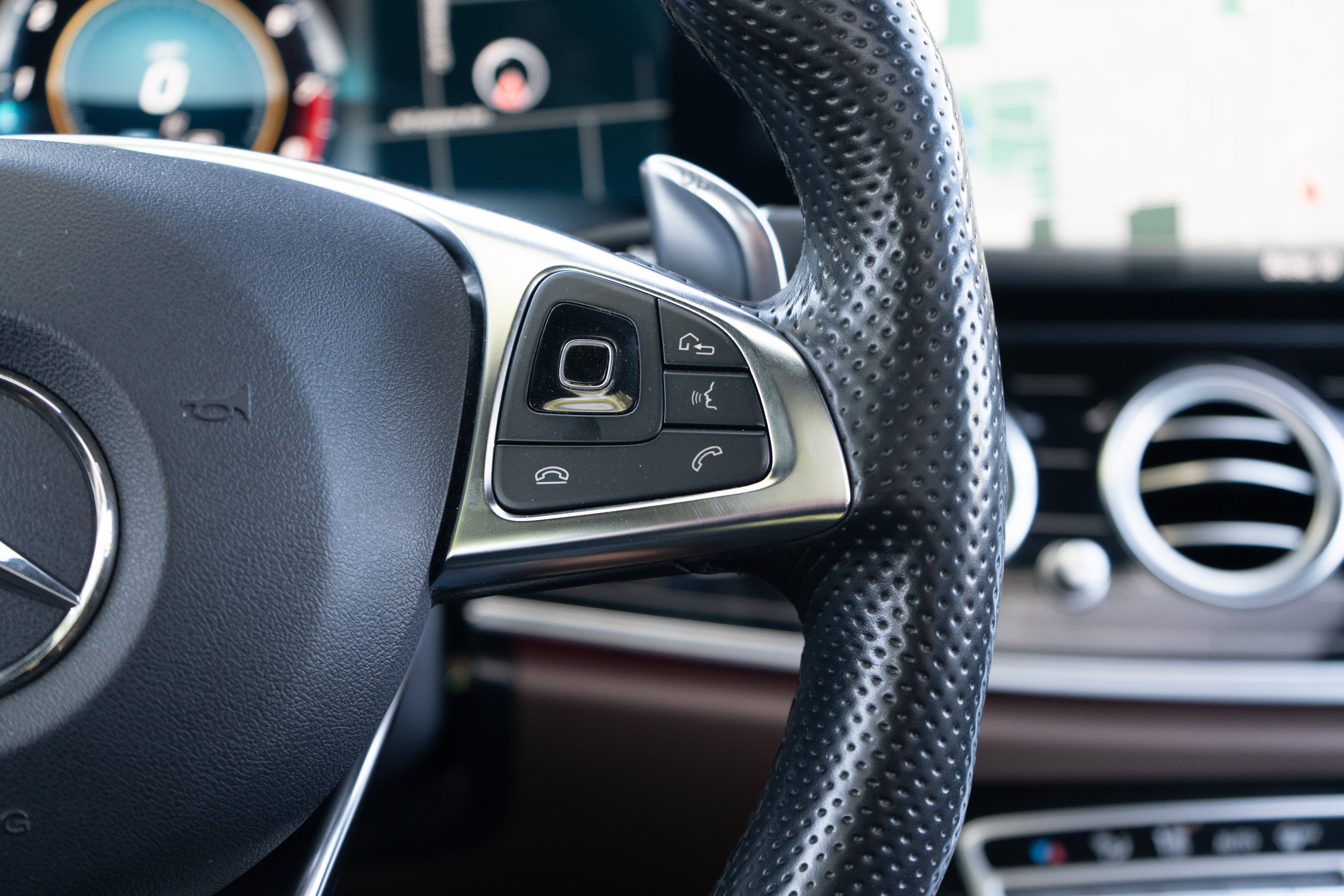 Used 2018 Mercedes-Benz E 63 AMG S image 27
