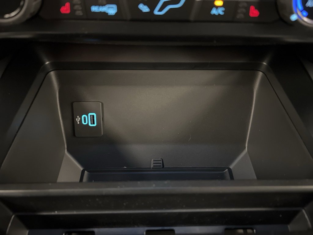 New 2025 Ford F250 XLT w/ Black Appearance Package image 15