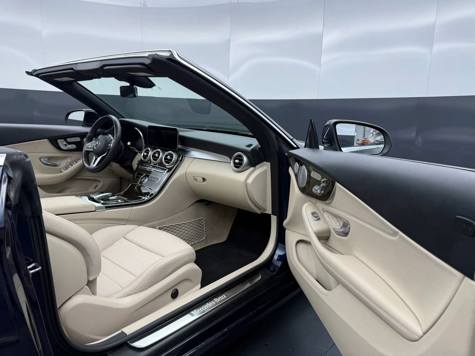 Used 2019 Mercedes-Benz C 300 4MATIC Cabriolet image 45