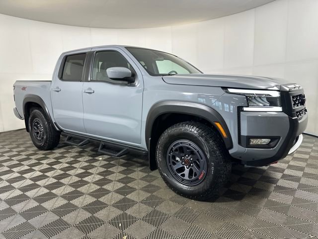 Certified 2025 Nissan Frontier PRO-4X image 2