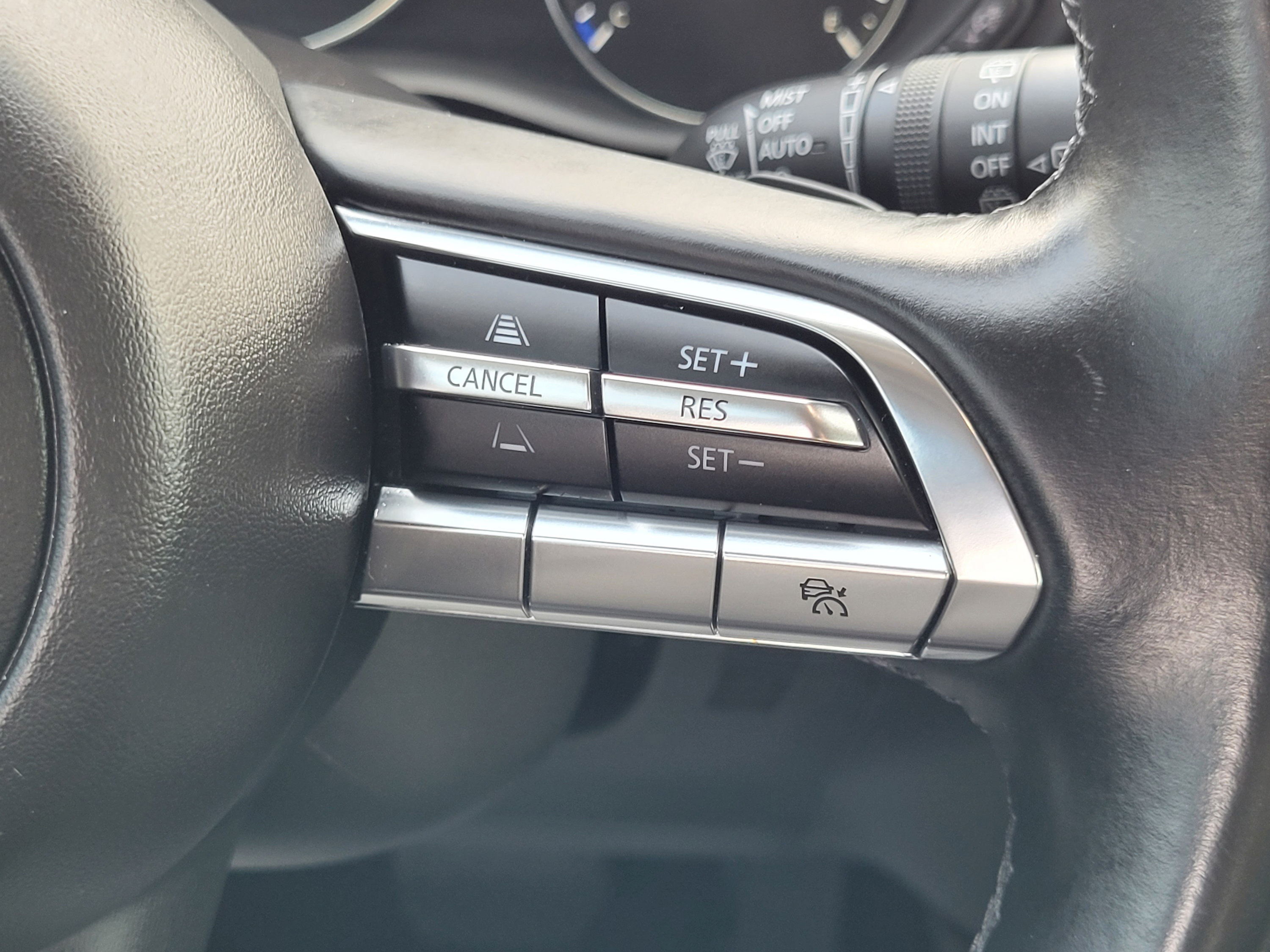 Used 2023 MAZDA CX-30 AWD 2.5 S w/ Premium Package image 13