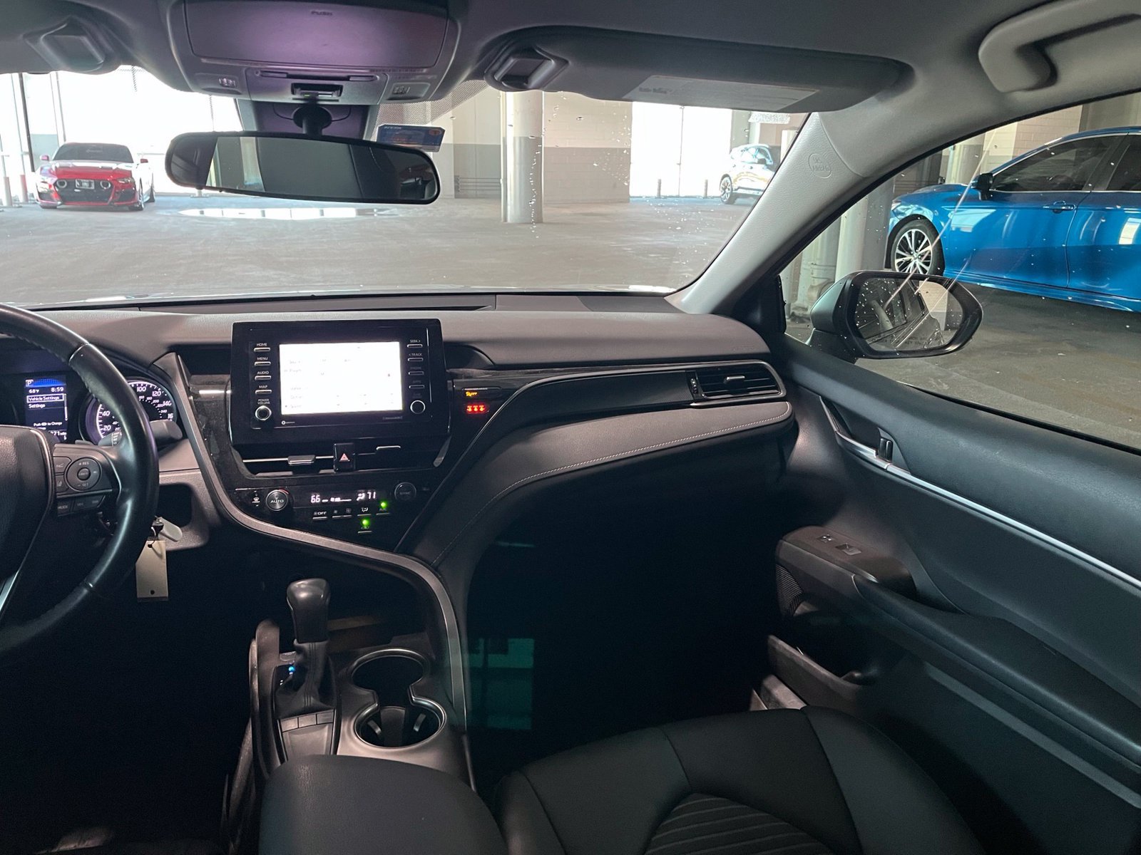 Used 2022 Toyota Camry SE w/ Carpet Mat Package (TMS) FWD image 36
