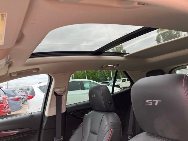 Used 2023 Buick Envision Essence w/ Sport Touring Package AWD/4WD image 21