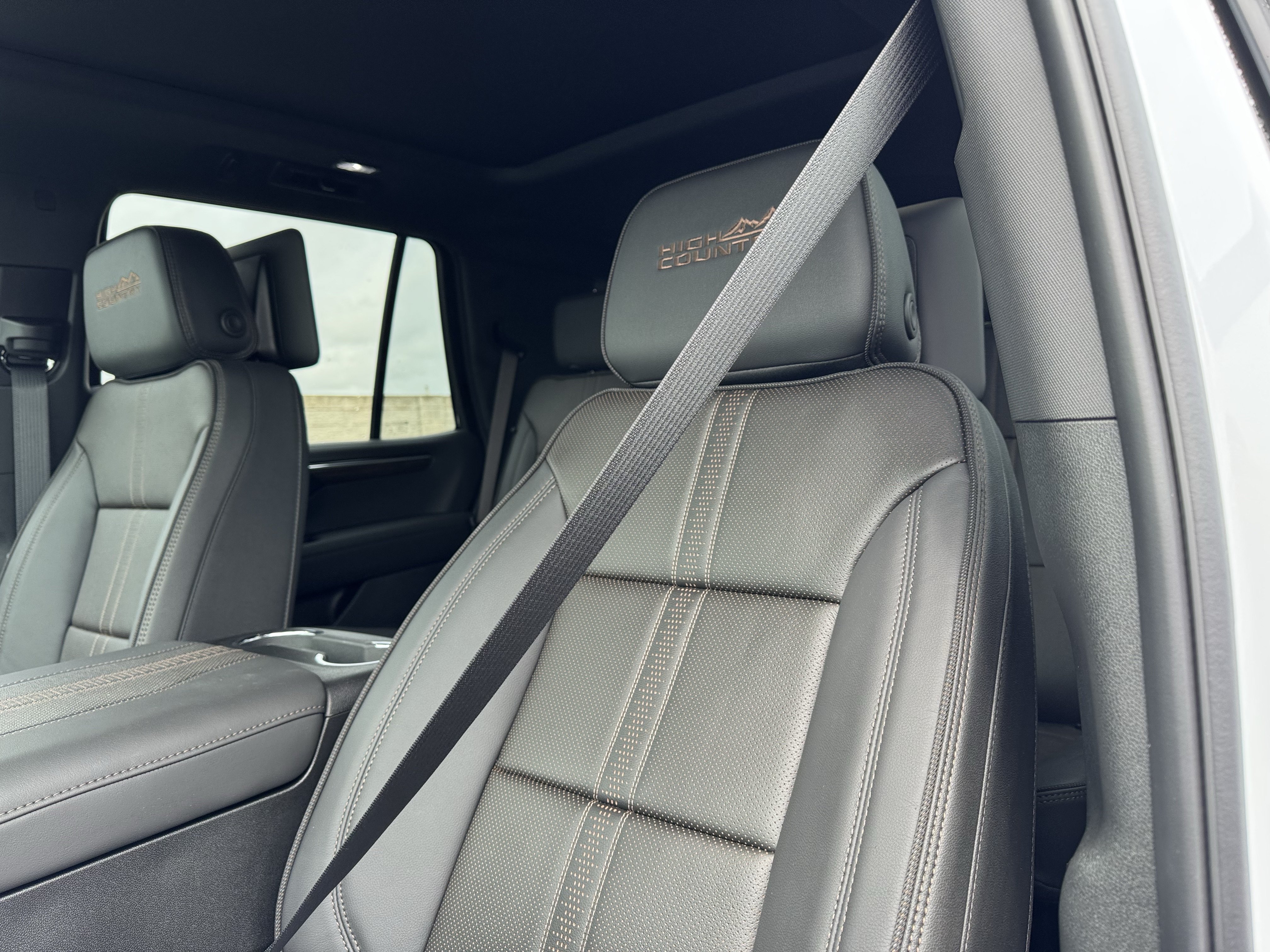 New 2026 Chevrolet Tahoe High Country AWD/4WD image 13