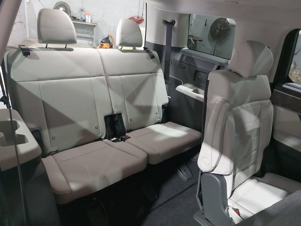 New 2027 Hyundai Santa Fe Calligraphy FWD image 12
