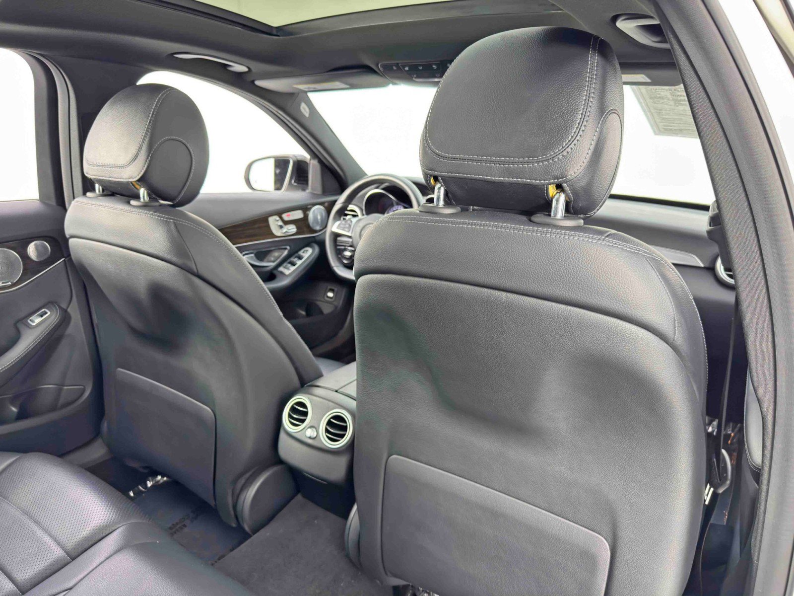 Used 2018 Mercedes-Benz C 300 Sedan image 36