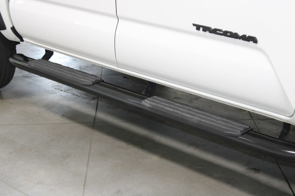 Used 2022 Toyota Tacoma TRD Off-Road w/ Technology Package image 14