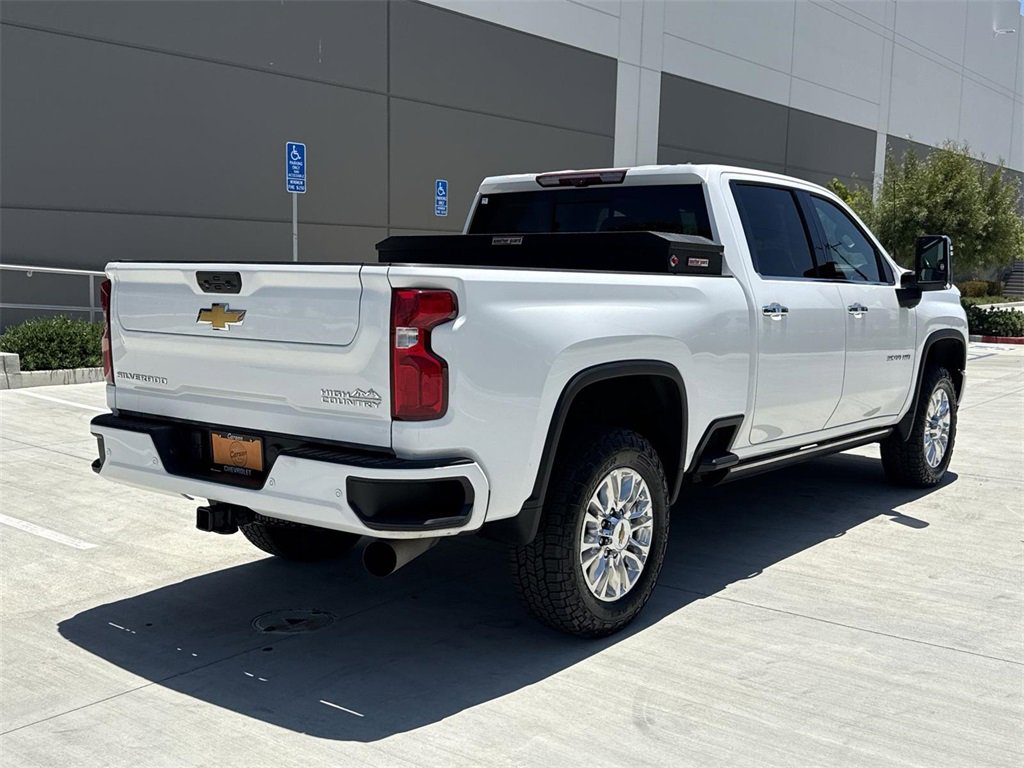 Used 2022 Chevrolet Silverado 3500 High Country image 3