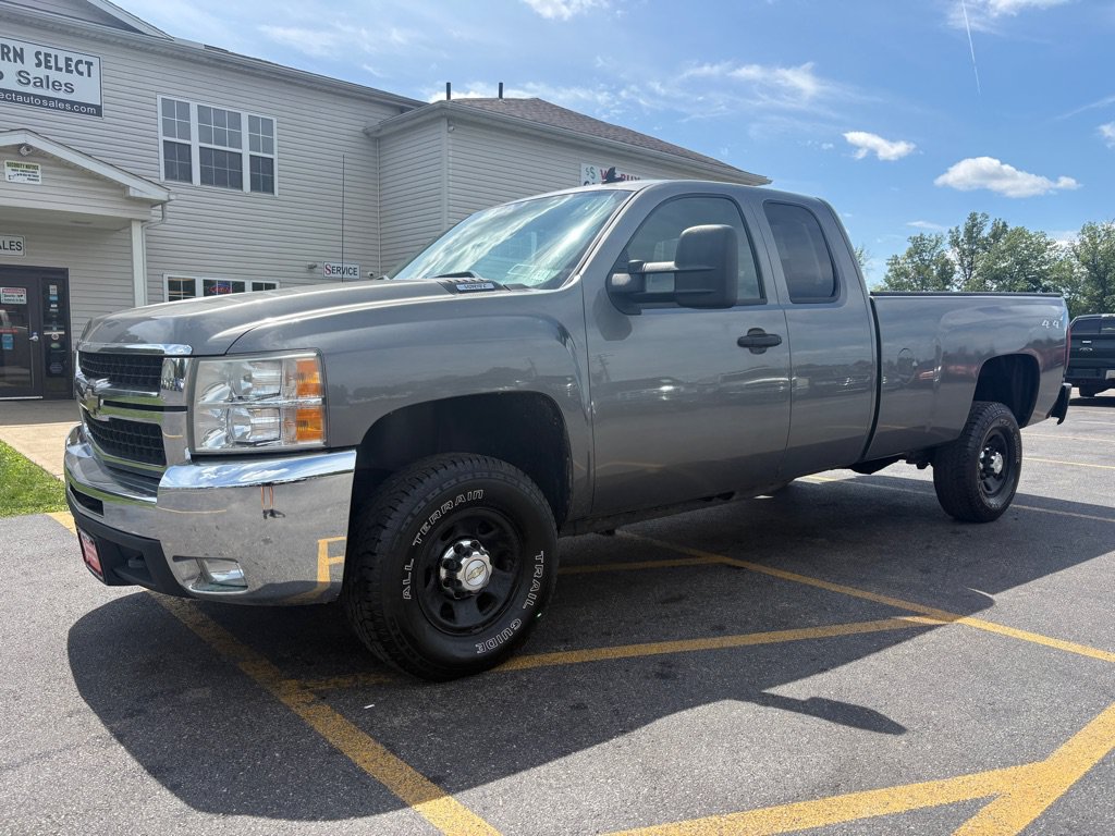 Used 2008 Chevrolet Silverado 3500 LT w/ Snow Plow Prep Package AWD/4WD image 2