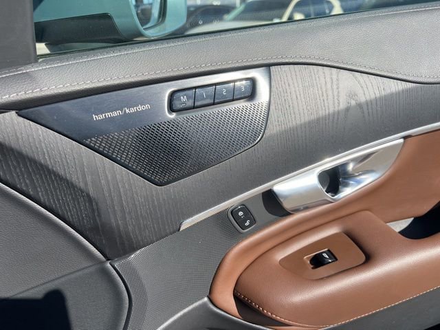 Used 2022 Volvo XC90 T6 Inscription w/ Advanced Package image 28