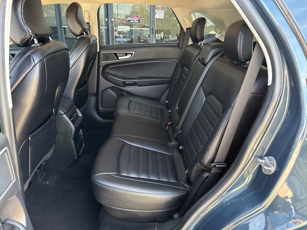Used 2019 Ford Edge SEL w/ Equipment Group 201A AWD/4WD image 43