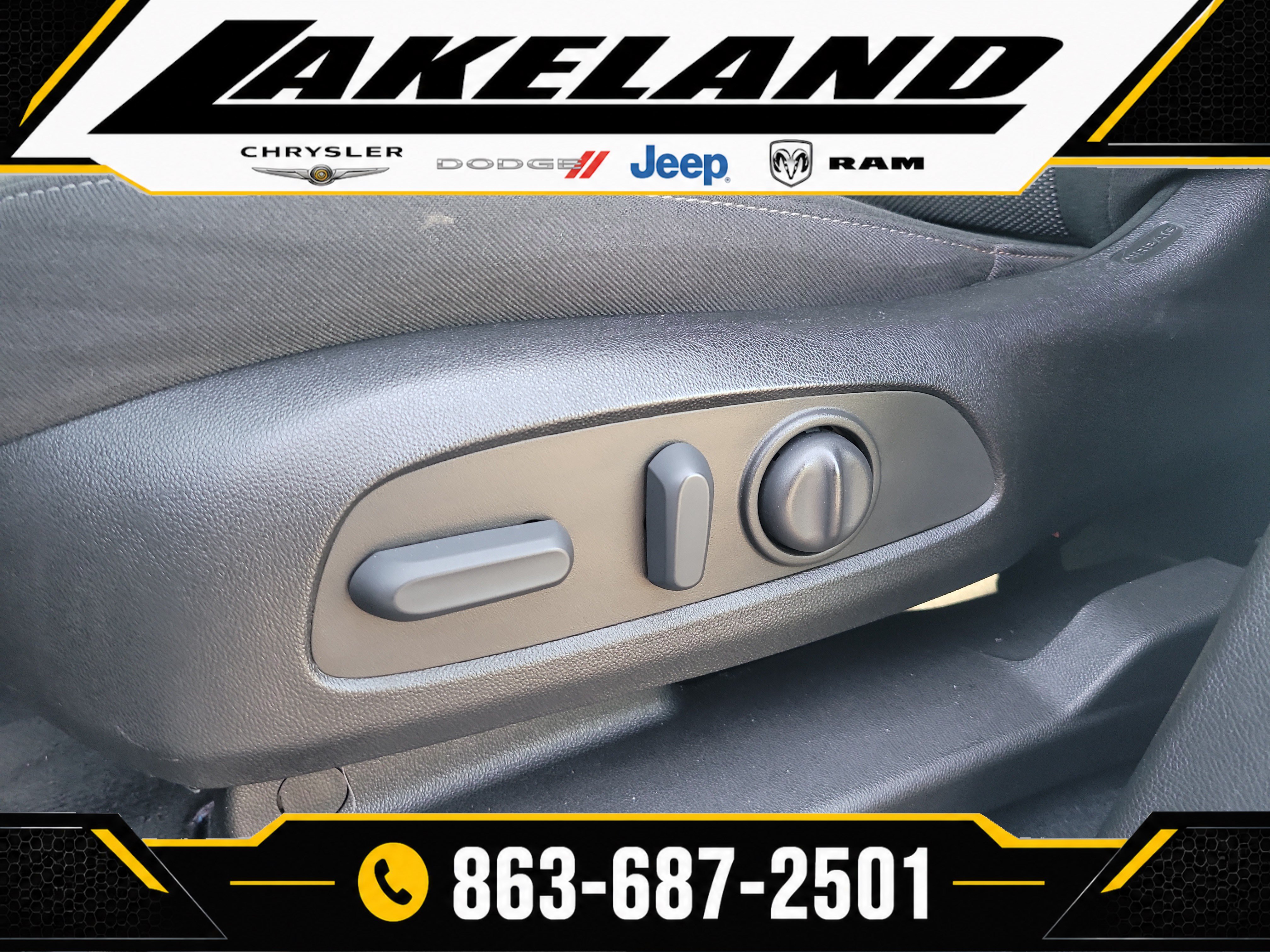 Used 2023 Chevrolet Traverse LT AWD/4WD image 18