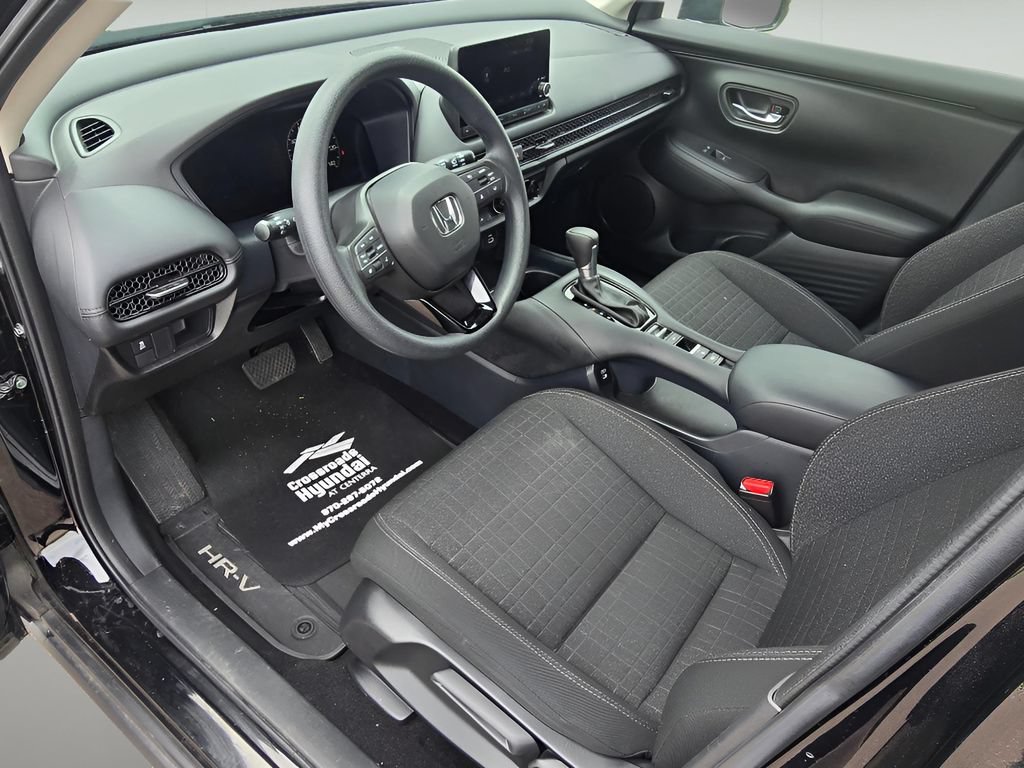 Used 2025 Honda HR-V LX image 15