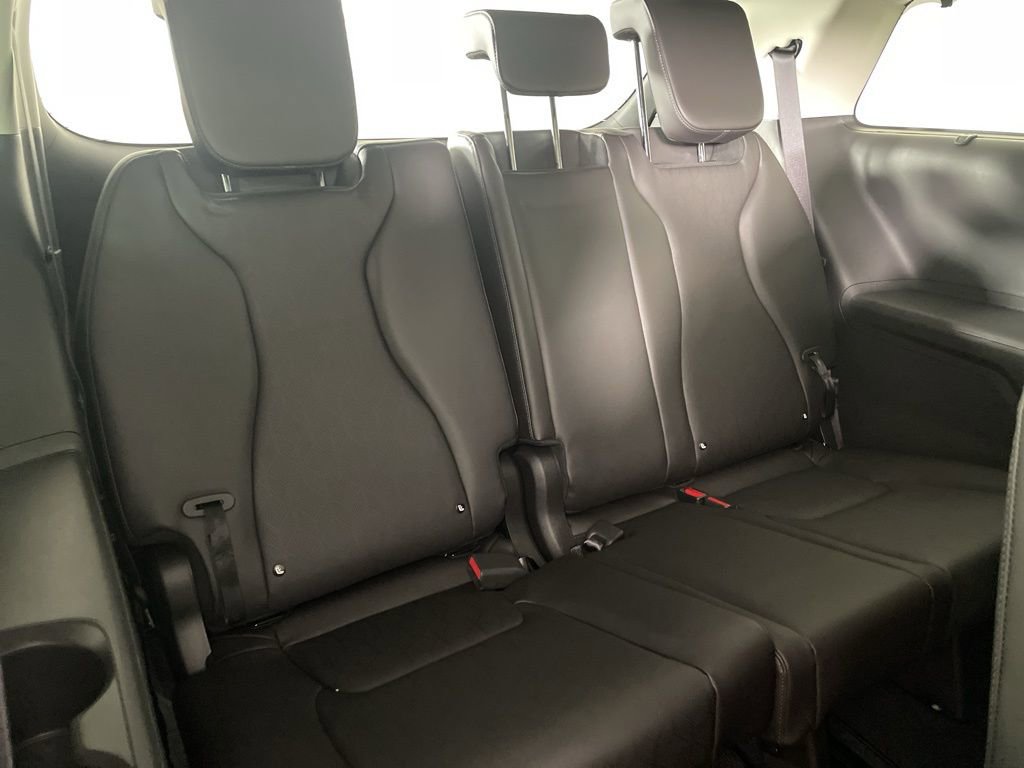 New 2026 Kia Carnival SX w/ SX Dark Edition Package image 18