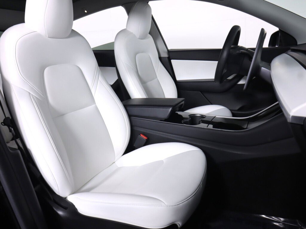 Used 2020 Tesla Model Y Long Range image 41