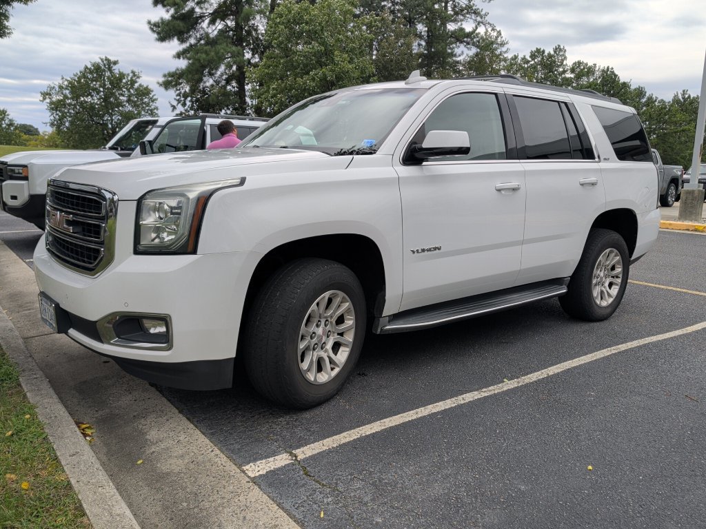 Used 2017 GMC Yukon SLT AWD/4WD image 1