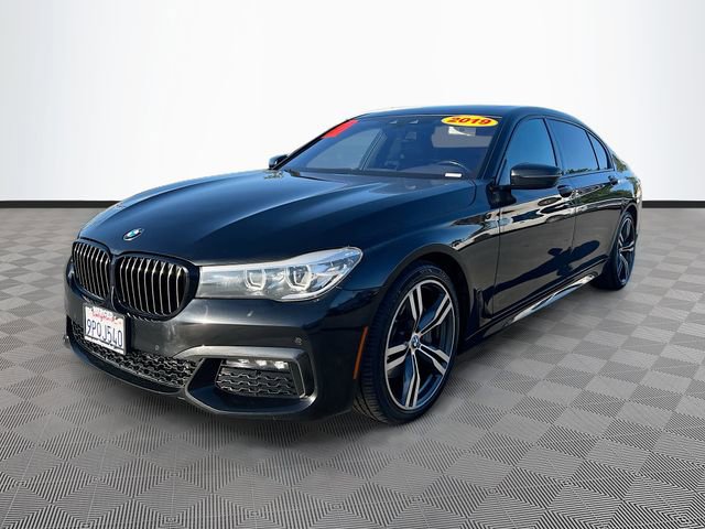 Used 2019 BMW 740i w/ M Sport Package image 3