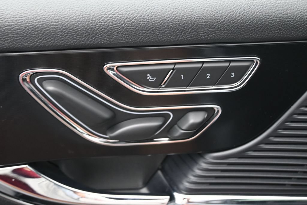 Used 2022 Lincoln Corsair Reserve w/ Equipment Group 201A AWD/4WD image 19