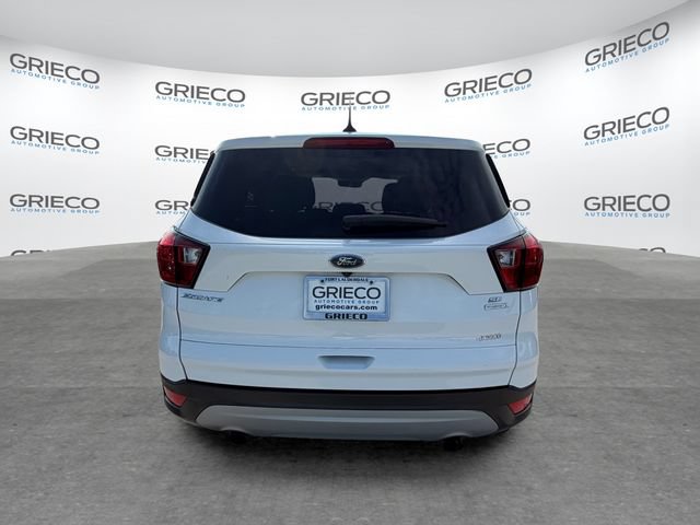 Certified 2019 Ford Escape SE FWD image 6