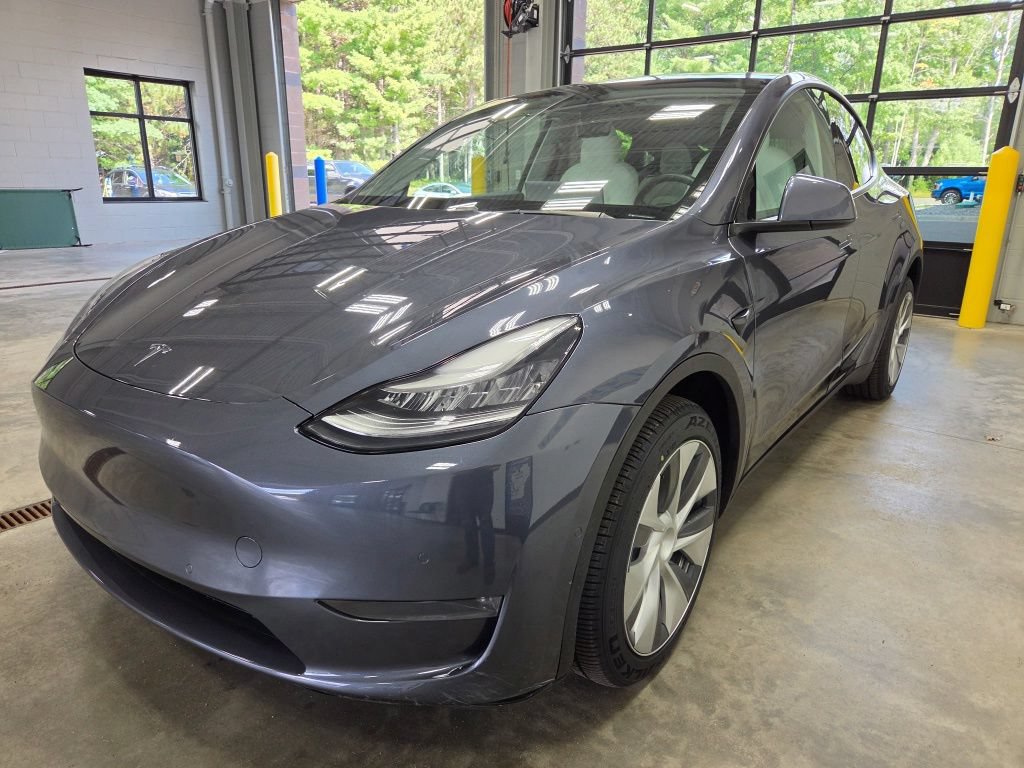 Used 2020 Tesla Model Y Long Range AWD/4WD image 5