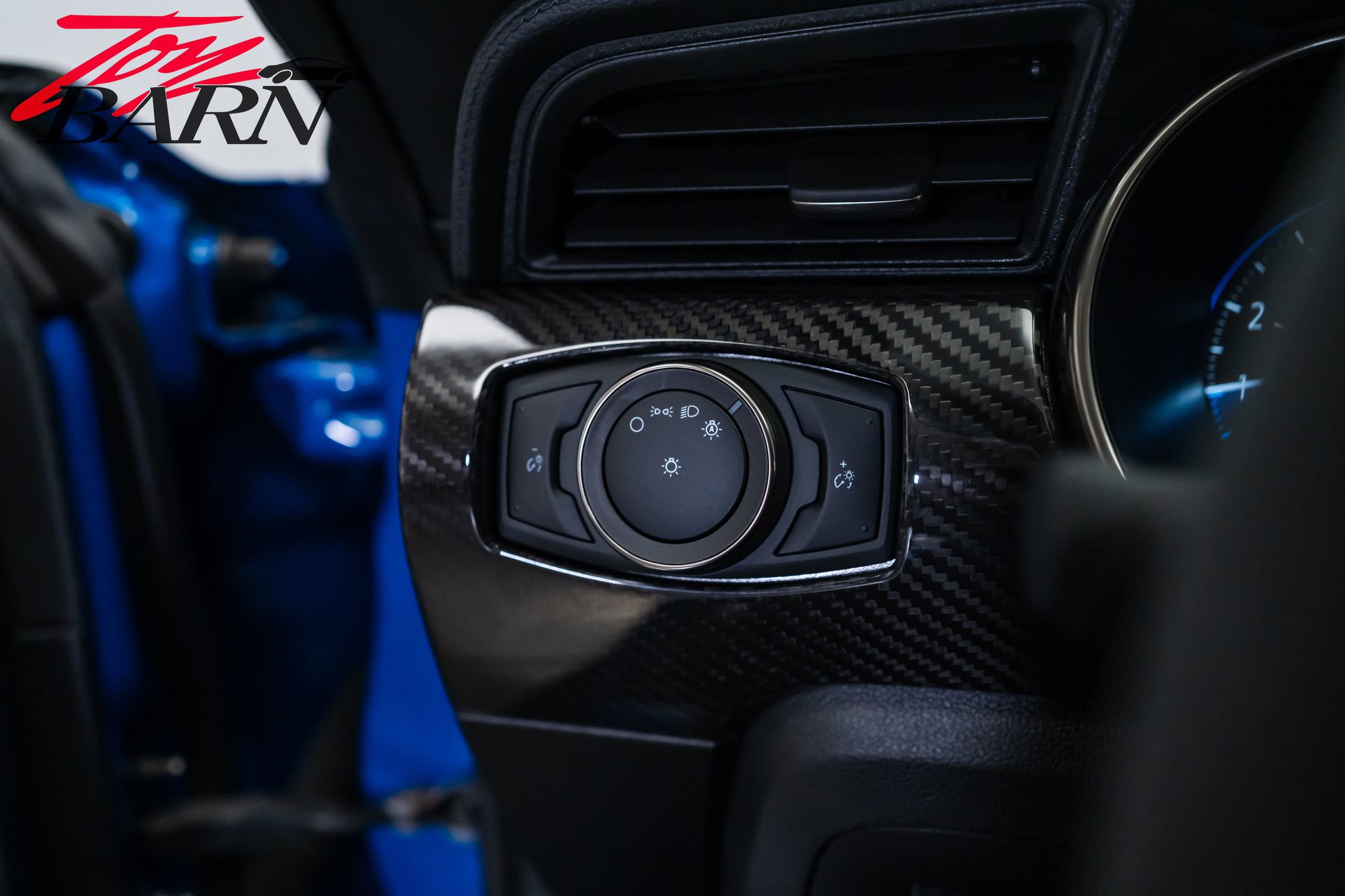 Used 2020 Ford Mustang Shelby GT500 w/ Carbon Fiber Track Pack image 30