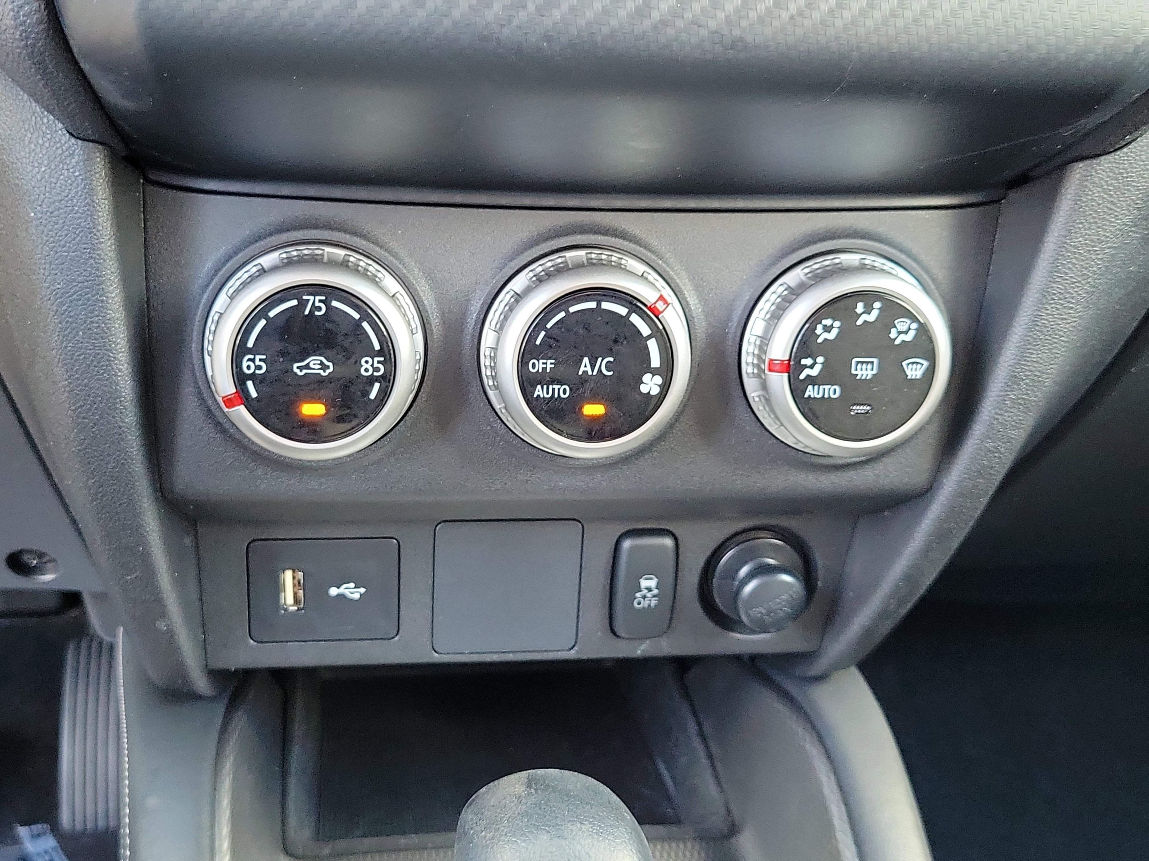 Used 2025 Mitsubishi Outlander Sport ES AWD/4WD image 24