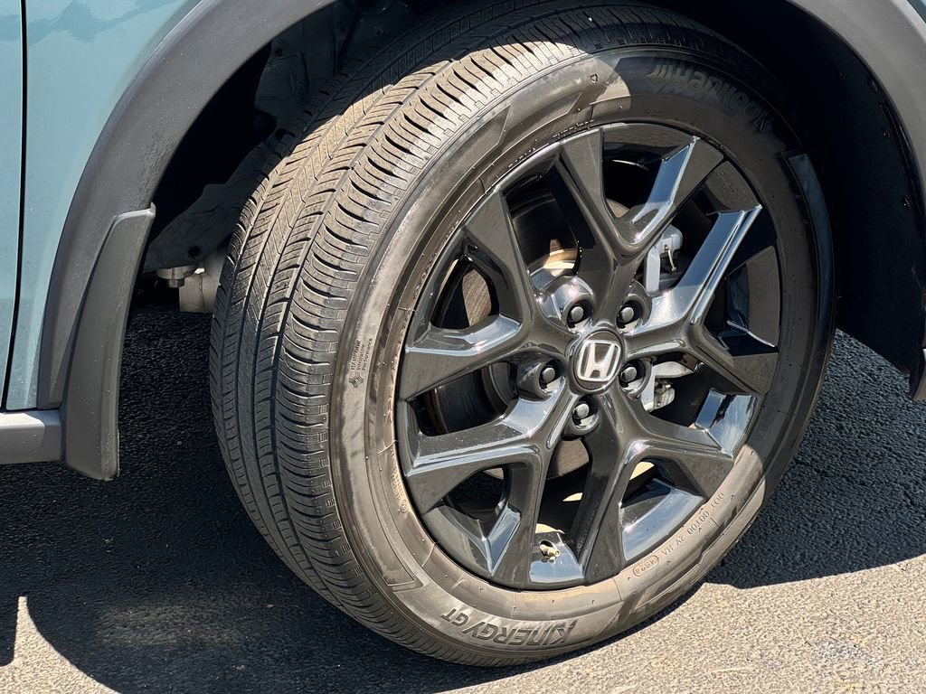Used 2025 Honda HR-V Sport image 9