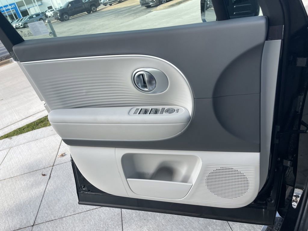 New 2026 Hyundai Ioniq 9 SEL image 35