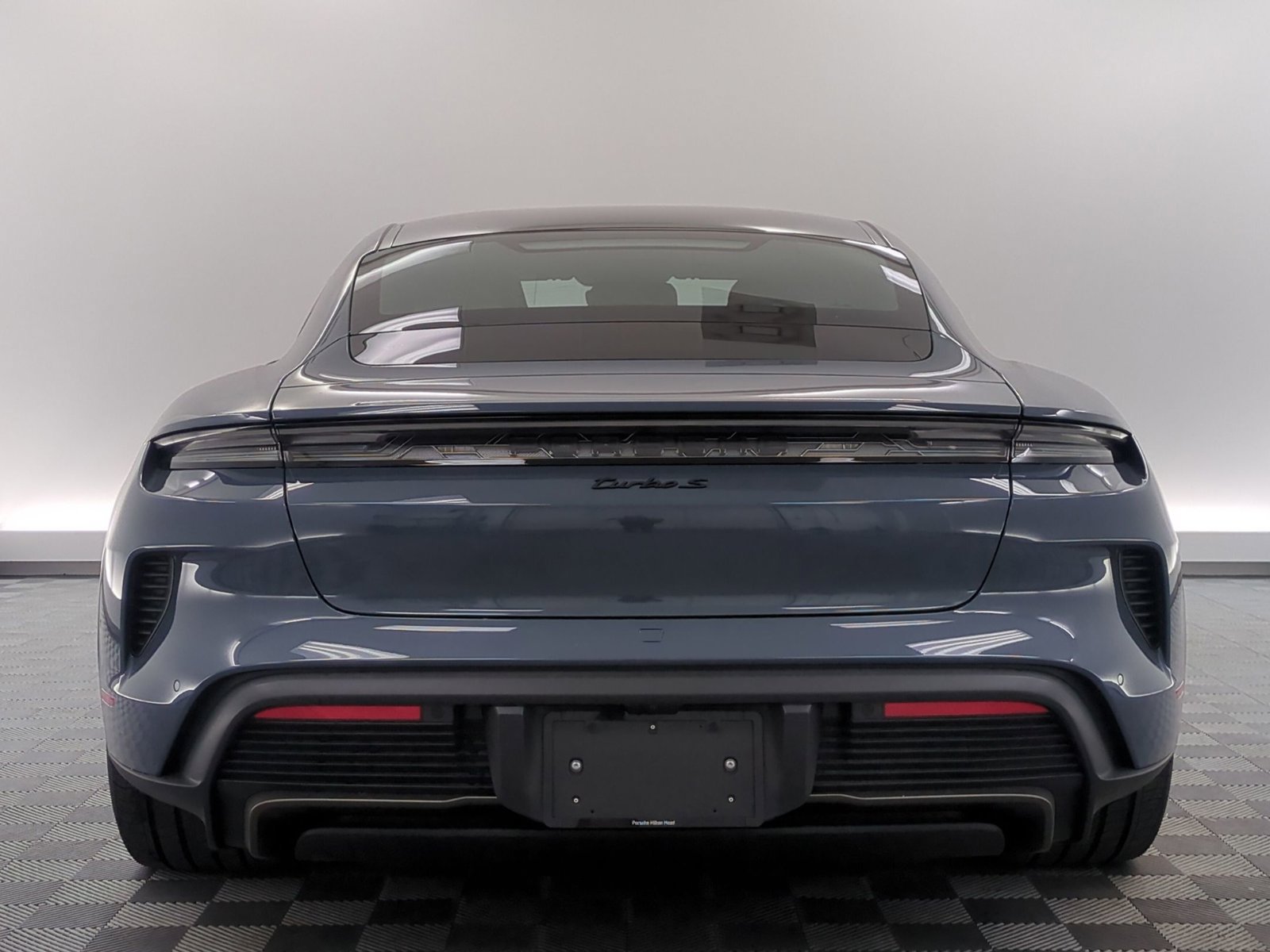 New 2026 Porsche Taycan Turbo S AWD/4WD image 9