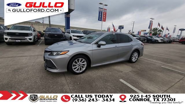 Used 2022 Toyota Camry LE w/ Carpet Mat Package (TMS) AWD/4WD image 4