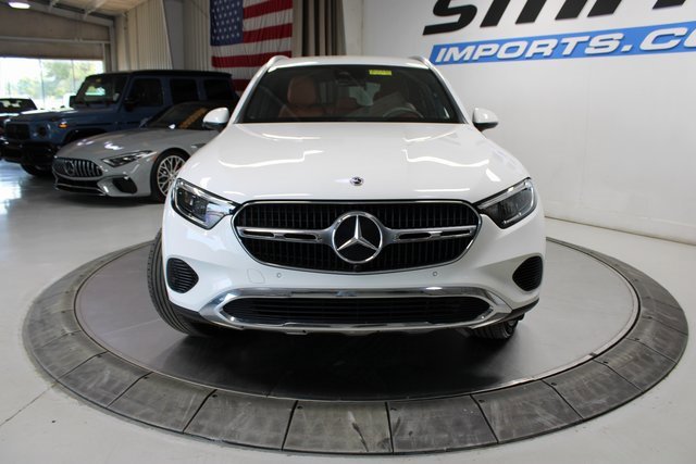 Used 2023 Mercedes-Benz GLC 300 image 3