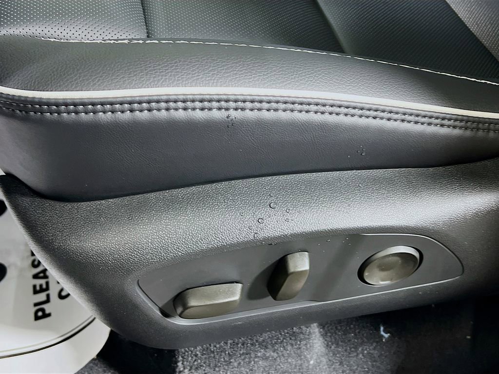 New 2026 GMC Acadia Denali w/ Super Cruise Package image 15