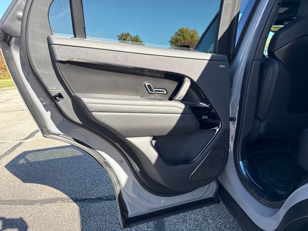 New 2025 Land Rover Range Rover Sport SV Edition Two image 13