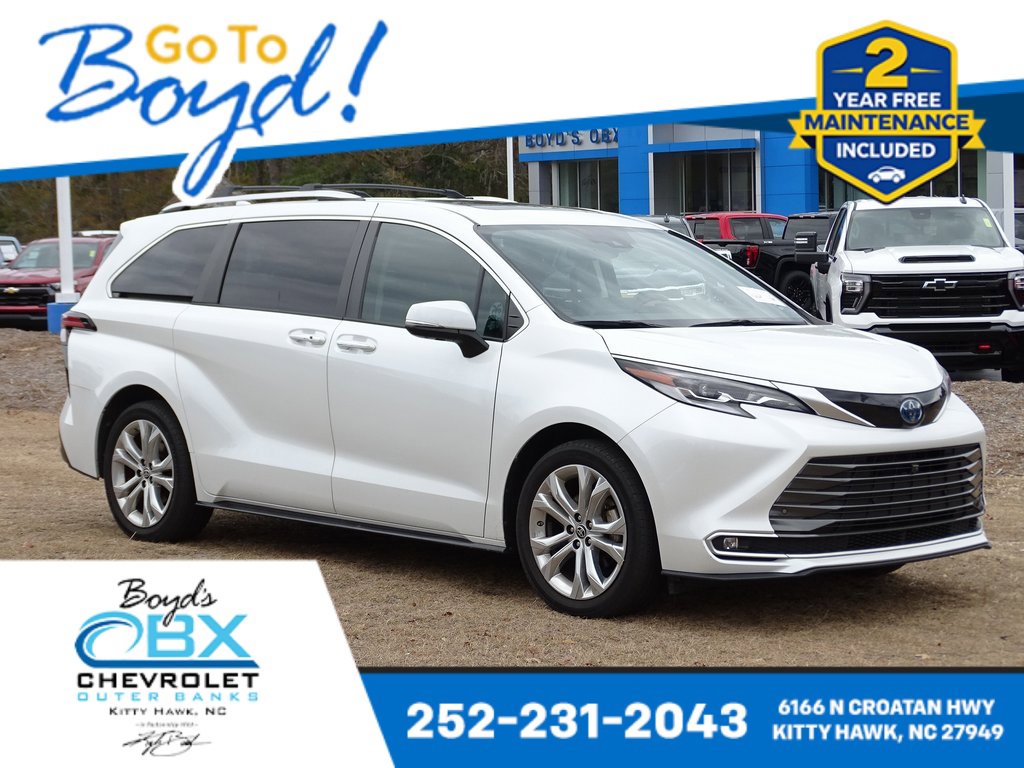 Used 2023 Toyota Sienna Platinum