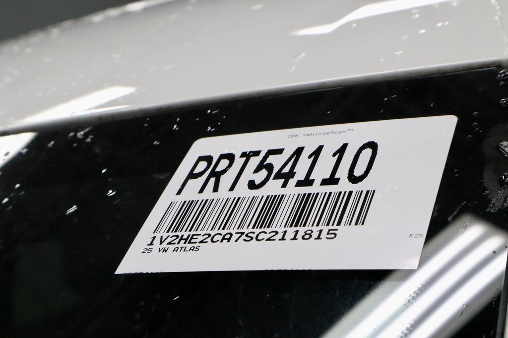 Used 2025 Volkswagen Atlas Cross Sport SE image 33