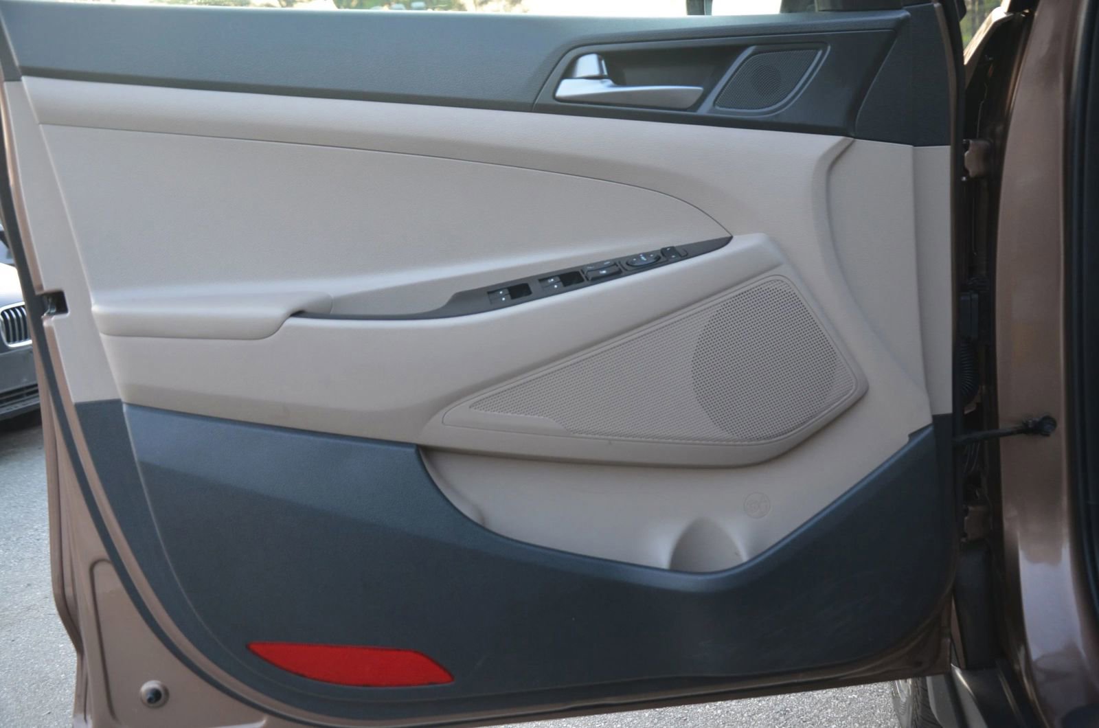 Used 2016 Hyundai Tucson Sport image 14