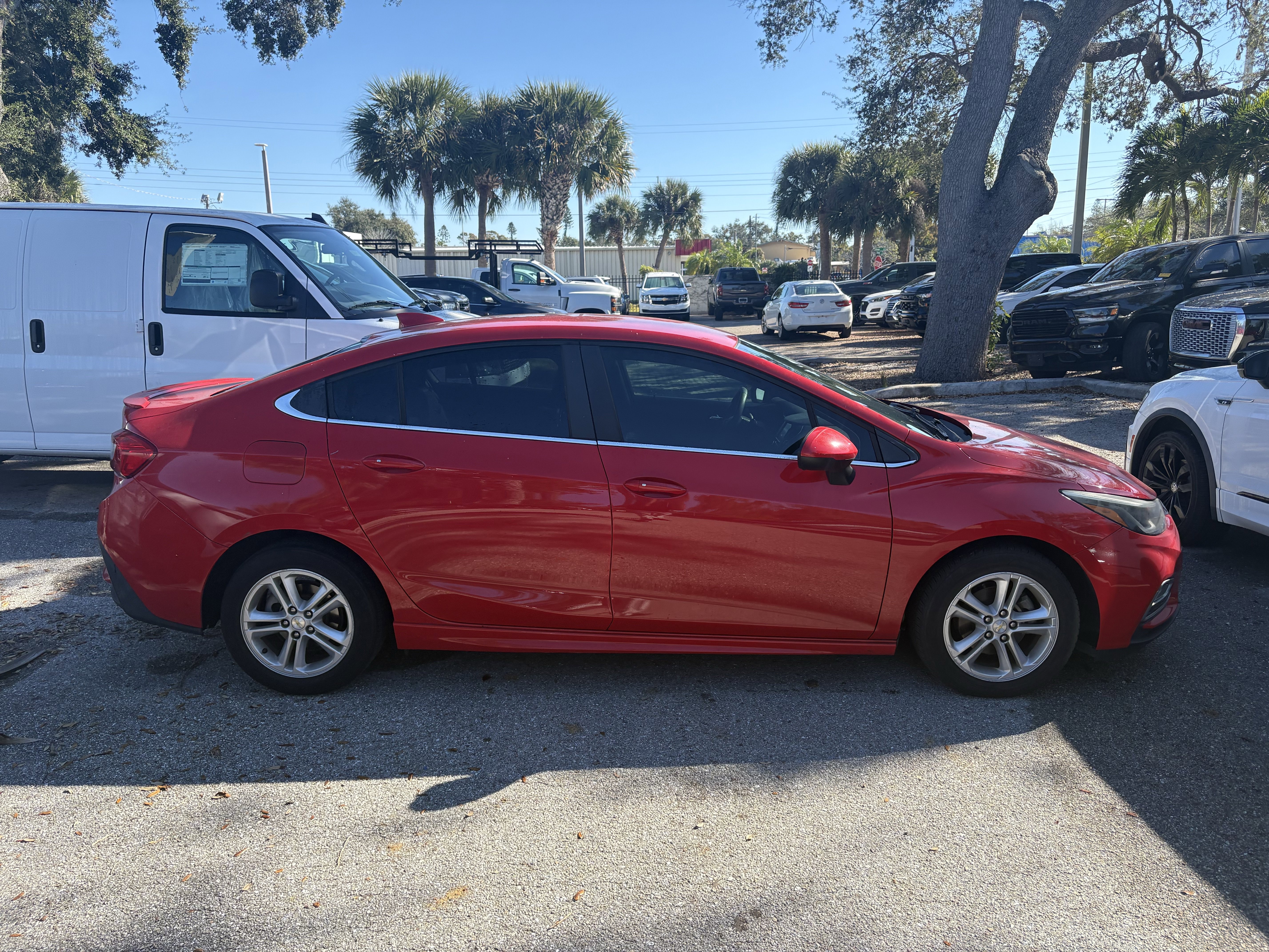 Used 2017 Chevrolet Cruze LT w/ Convenience Package image 8
