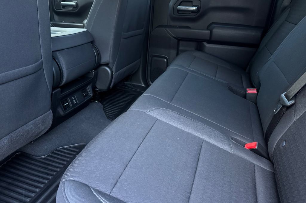 Certified 2025 Chevrolet Silverado 1500 Custom image 13