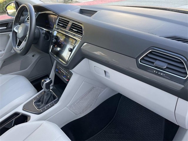 Used 2022 Volkswagen Tiguan SE image 26