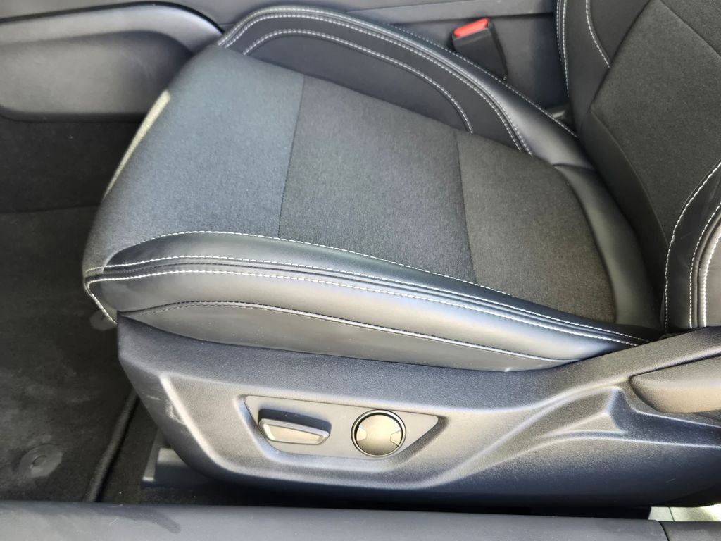 Used 2025 Ford Mustang EcoBoost image 13