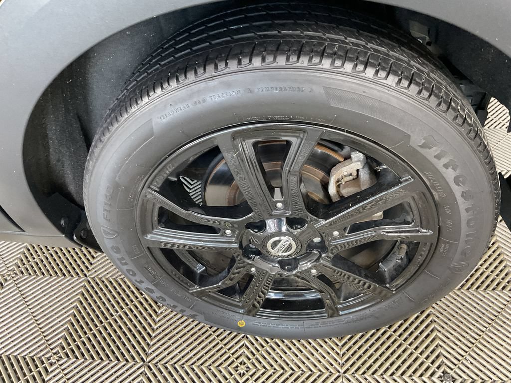 Used 2021 Nissan Kicks SR w/ SR Premium Package FWD image 6