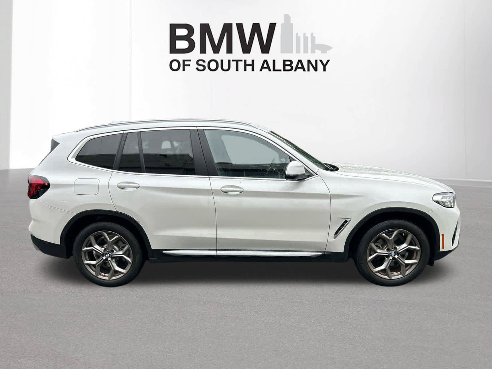 Used 2023 BMW X3 xDrive30i w/ Convenience Package w/ZPA AWD/4WD image 6